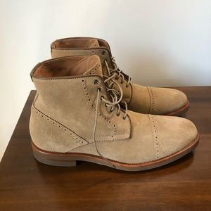 Never worn Tan Suede Aquatalia size 11.5